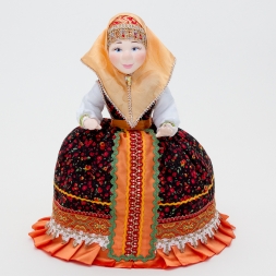 Кукла-грелка на чайник в красном платке 30см