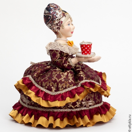 Кукла-грелка на чайник бордо золото 31см